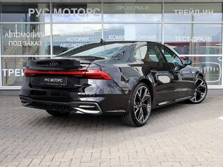 2026 Audi A7 45 TFSI II (4K), чёрный, 6990000 рублей, вид 3