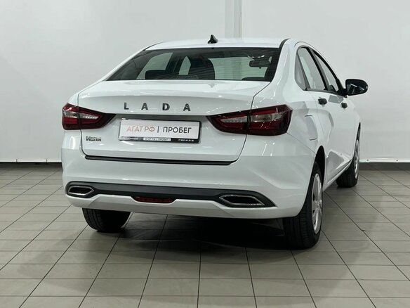 2024 Lada (ВАЗ) Vesta I Рестайлинг (NG), белый - вид 5