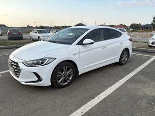 2017 Hyundai Elantra VI (AD), белый, 1350000 рублей, вид 1