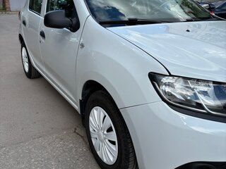 2017 Renault Sandero II, белый, 640000 рублей, вид 1