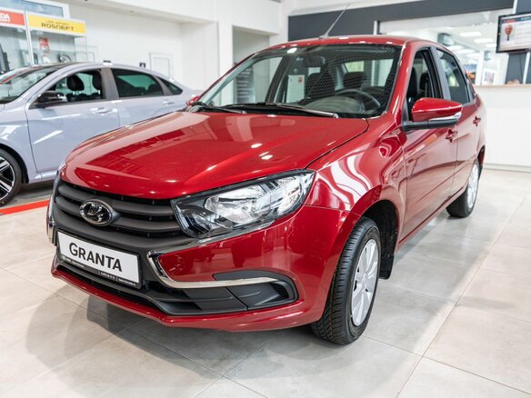 2026 Lada (ВАЗ) Granta I Рестайлинг, красный, 1238000 рублей - вид 3