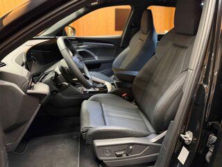 2026 Audi Q5 45 TFSI III (GU), чёрный, 8941000 рублей, вид 4