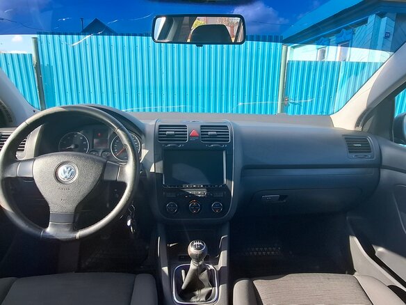 2006 Volkswagen Golf V, чёрный, 550000 рублей - вид 5