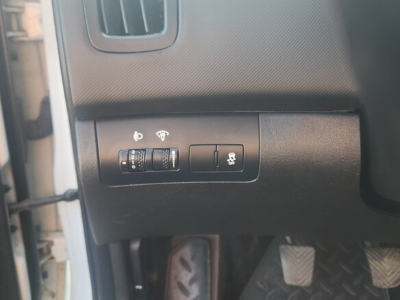 2011 Kia Ceed I Рестайлинг, белый, 550000 рублей - вид 12