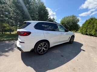 2019 BMW X5 30d IV (G05/G18), белый, 6450000 рублей, вид 3