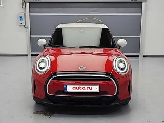 2023 Mini Hatch Cooper III (F55/F56) Рестайлинг 2, красный, 2170000 рублей, вид 2