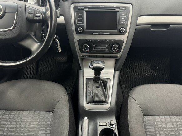 2012 Skoda Octavia II (A5) Рестайлинг, бежевый, 880000 рублей - вид 17