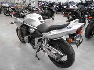2002 Suzuki Bandit 1200, серебристый, 370000 рублей, вид 4