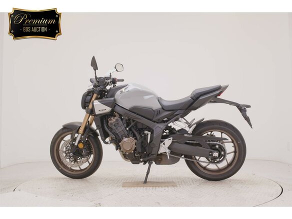2024 Honda CB 650R, серый