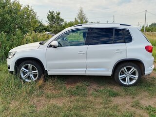 2013 Volkswagen Tiguan I Рестайлинг, белый, 900000 рублей, вид 4