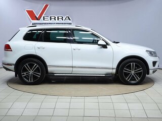 2015 Volkswagen Touareg II Рестайлинг, белый, 2100000 рублей, вид 4