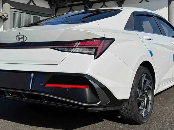 2022 Hyundai Elantra VII (CN7), белый, 1630000 рублей - вид 3