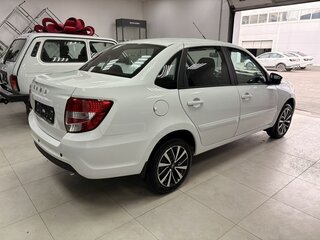2026 Lada (ВАЗ) Granta I Рестайлинг, белый, 1349900 рублей, вид 3