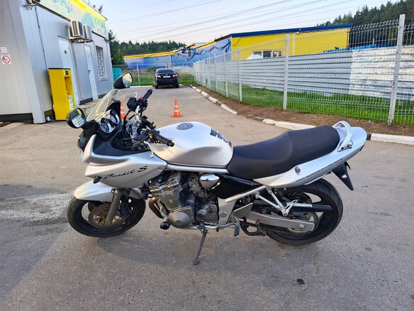 2004 Suzuki Bandit GSF 600, серебристый, 300000 рублей - вид 9
