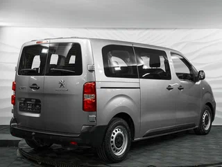 2022 Peugeot Expert III, серебристый, 3090000 рублей, вид 4