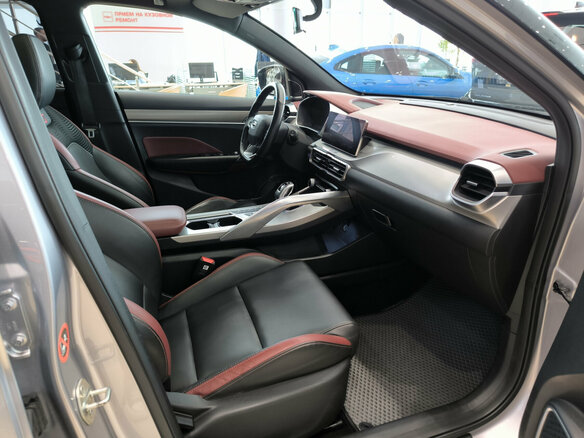 2020 Geely Coolray I, серебристый, 1630000 рублей - вид 10