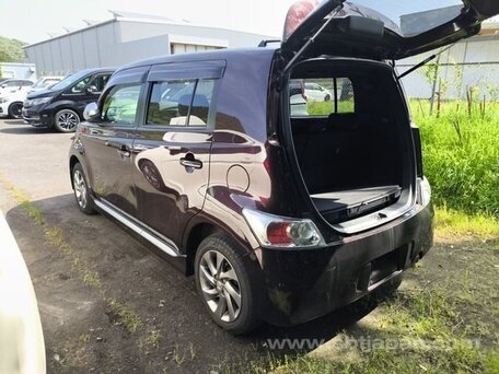 2015 Toyota bB II Рестайлинг, пурпурный, 715000 рублей, вид 5