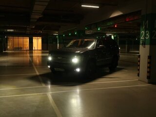2011 Chevrolet Tahoe 6AT III, чёрный, 2000000 рублей, вид 2