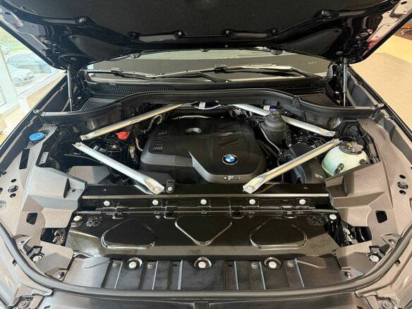 2026 BMW X5 Long 30Li IV (G05/G18) Рестайлинг, чёрный, 10000000 рублей - вид 14