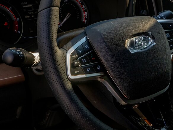 2026 Lada (ВАЗ) Iskra SW Cross, чёрный, 1710000 рублей - вид 22