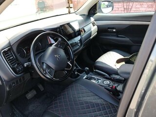 2015 Mitsubishi Outlander III Рестайлинг 2, серый, 1580000 рублей, вид 4