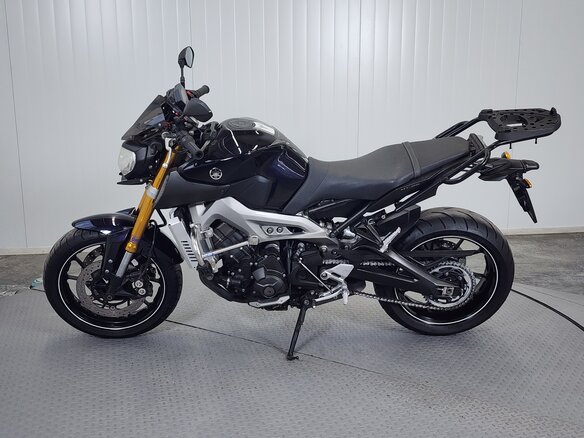 2014 Yamaha MT-09 (FZ-09), фиолетовый, 599000 рублей - вид 4