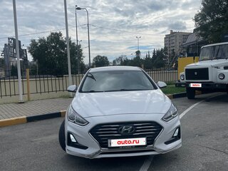 2018 Hyundai Sonata VII (LF) Рестайлинг, белый, 1850000 рублей, вид 4