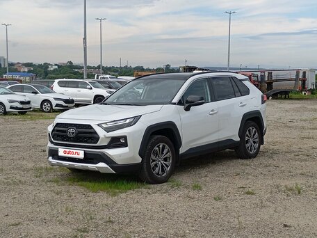 Toyota RAV4 V (XA50)