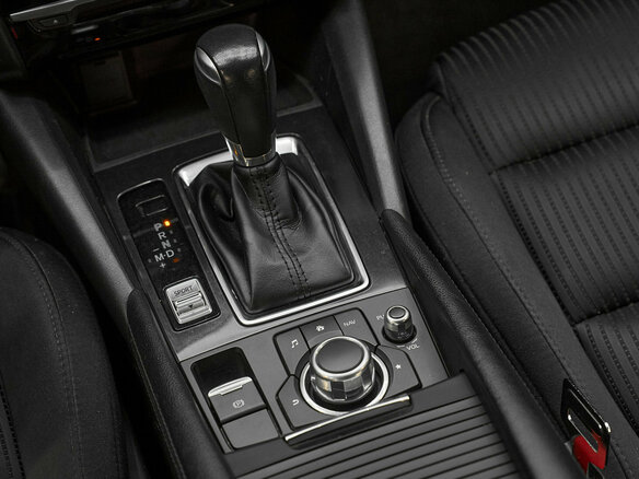 2018 Mazda 6 III (GJ) Рестайлинг, чёрный, 1630000 рублей - вид 16