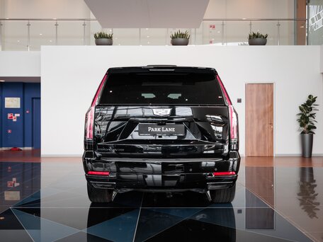 2026 Cadillac Escalade V Рестайлинг, чёрный, 21800000 рублей, вид 4