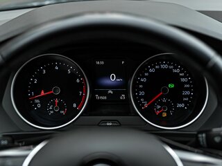 2020 Volkswagen Tiguan II, серый, 2015000 рублей, вид 5
