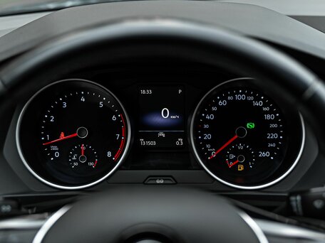 2020 Volkswagen Tiguan II, серый, 2009000 рублей, вид 5