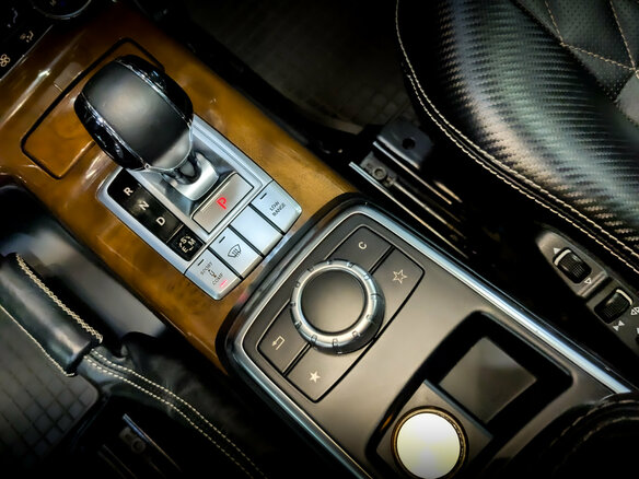 2016 Mercedes-Benz G-Класс 500 II (W463) Рестайлинг 4, белый, 5490000 рублей - вид 29