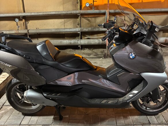 2014 BMW C 650 GT, серый, 600000 рублей - вид 4