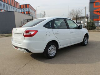 2026 Lada (ВАЗ) Granta I Рестайлинг, белый, 1098000 рублей, вид 3