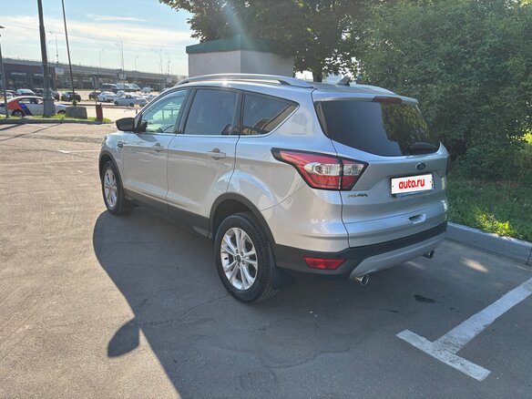 2017 Ford Kuga II Рестайлинг, серебристый, 1745000 рублей - вид 5