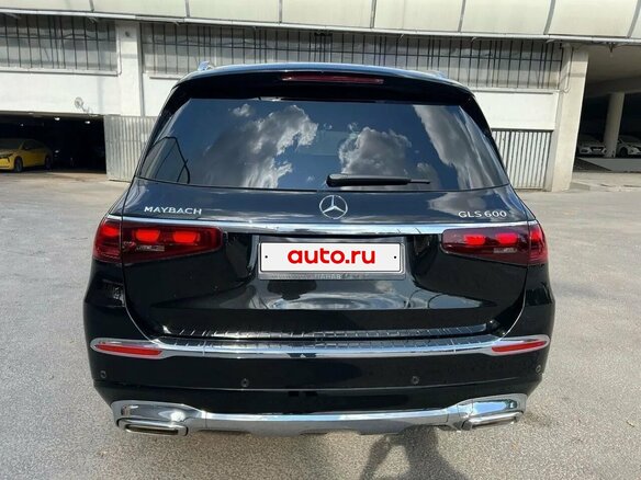 2024 Mercedes-Benz Maybach GLS 600 I, чёрный, 29500000 рублей - вид 4