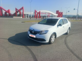 2017 Renault Logan II, белый, 515000 рублей, вид 2