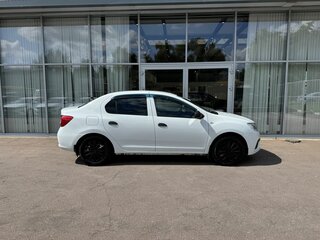 2018 Renault Logan II Рестайлинг, белый, 657000 рублей, вид 4