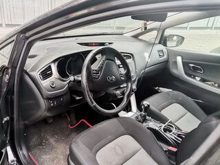2015 Kia Ceed II, чёрный, 700000 рублей, вид 5