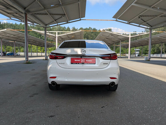 2019 Mazda 6 III (GJ) Рестайлинг 2, белый, 2249500 рублей - вид 5