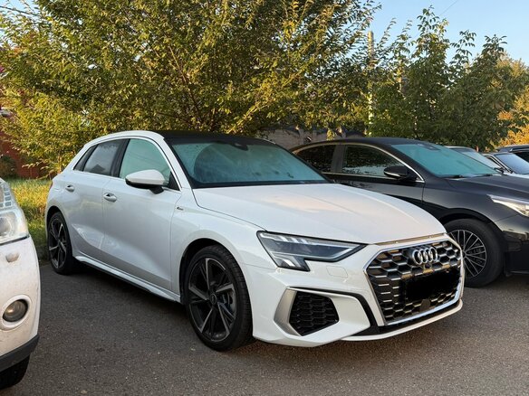 2023 Audi A3 Sportback 35 TFSI IV (8Y), белый, 1750000 рублей - вид 2