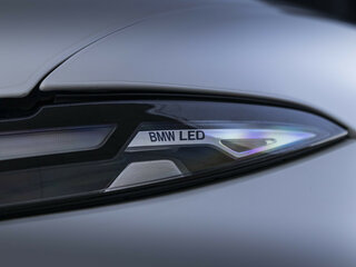2022 BMW X7 40i I (G07) Рестайлинг, белый, 10777299 рублей, вид 2