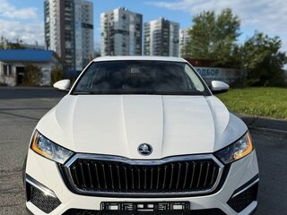 2022 Skoda Octavia IV (A8), белый, 2240000 рублей, вид 2