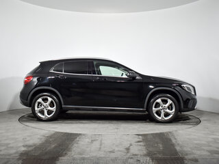2018 Mercedes-Benz GLA 200 I (X156) Рестайлинг, чёрный, 1890000 рублей, вид 4
