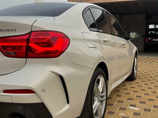 2022 BMW 1 серии 120i III (F52) Рестайлинг, белый, 2900000 рублей, вид 5
