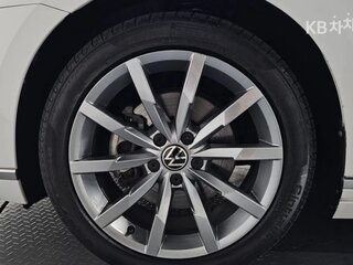 2022 Volkswagen Passat B8 Рестайлинг, белый, 2400020 рублей, вид 5