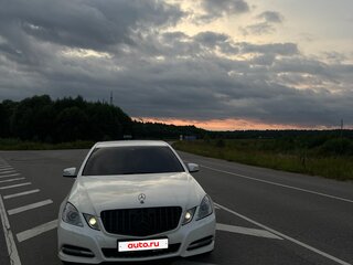 2011 Mercedes-Benz E-Класс 350 IV (W212, S212, C207), белый, 1200000 рублей, вид 1