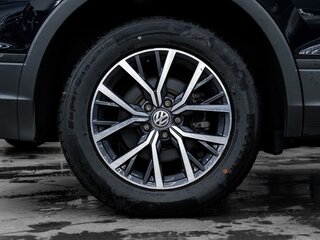 2020 Volkswagen Tiguan Allspace II, чёрный, 3350000 рублей, вид 5