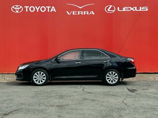 2016 Toyota Camry VII (XV50) Рестайлинг, чёрный, 2000000 рублей, вид 2